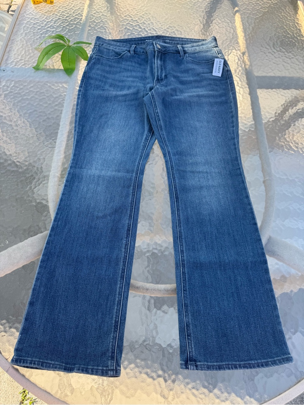 🛍️ Old Navy Wow Boot-Cut Jeans Size 12 Short NWT